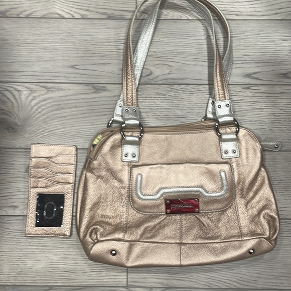 Genuine leather Tignanello purse - Picture 5 of 9